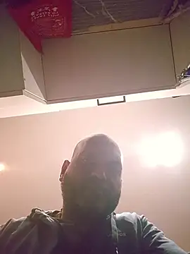 Snapshot of Mrnutella chatting on November 2025 03:08:02 AM Mrnutella online show from November 2025 03:08:02 AM