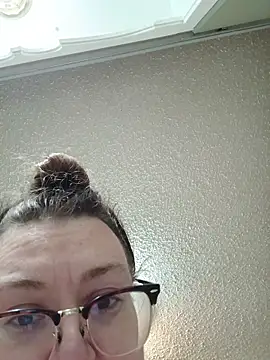 HTXBELLE online show from November 2025 01:16:01 AM