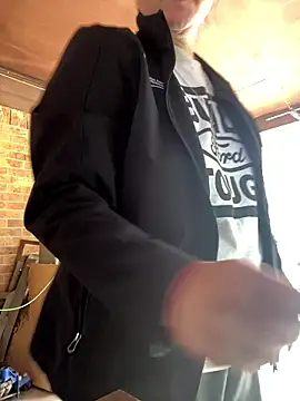 HTXBELLE online show from January 2026 07:15:02 PM