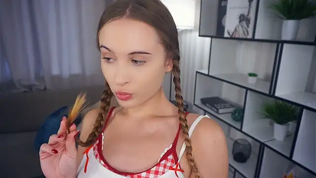 QuennaCoote online show from October 2025 05:52:01 AM