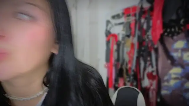 Guxplo  online show from April 2026 02:39:02 PM