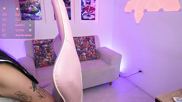 SaharaKramer online show from February 2025 07:52:01 PM