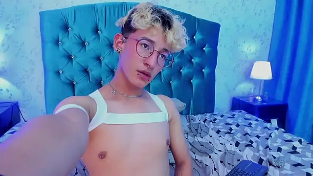 Snapshot of iiangel_ chatting on March 2025 05:53:01 AM iiangel online show from March 2025 05:53:01 AM