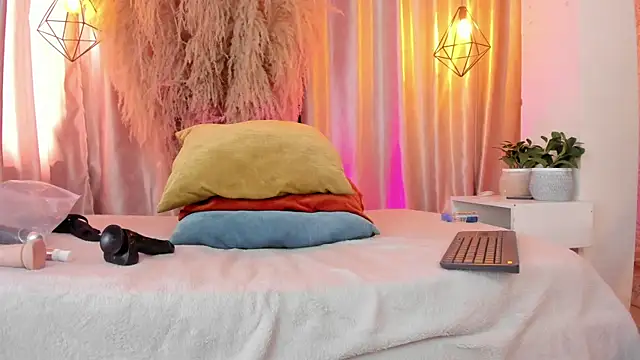 Snapshot of iiangel_ chatting on September 2025 03:02:01 PM iiangel online show from September 2025 03:02:01 PM