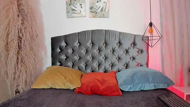 Snapshot of iiangel_ chatting on October 2025 03:58:02 AM iiangel online show from October 2025 03:58:02 AM