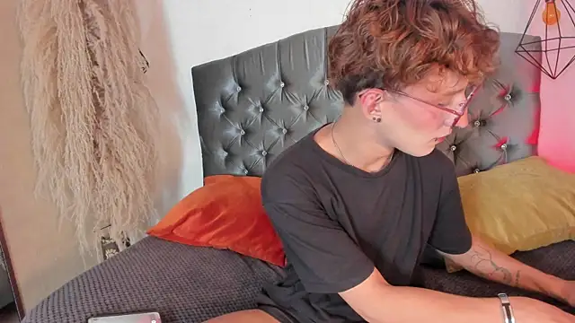 Snapshot of iiangel_ chatting on October 2025 03:34:01 AM iiangel online show from October 2025 03:34:01 AM