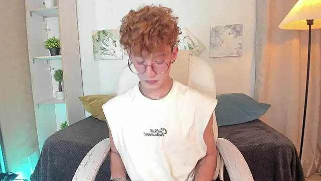 Snapshot of iiangel_ chatting on November 2025 04:12:02 AM iiangel online show from November 2025 04:12:02 AM