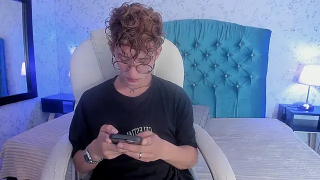 Snapshot of iiangel_ chatting on November 2025 04:35:01 AM iiangel online show from November 2025 04:35:01 AM