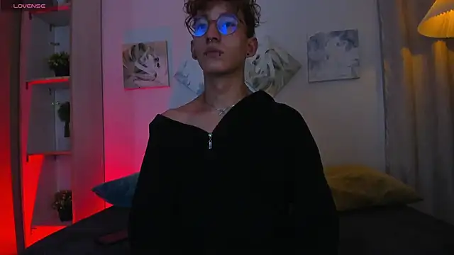 Snapshot of iiangel_ chatting on November 2025 02:28:02 AM iiangel online show from November 2025 02:28:02 AM