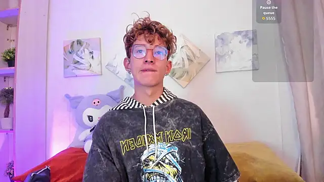 Snapshot of iiangel_ chatting on November 2025 06:50:02 PM iiangel online show from November 2025 06:50:02 PM