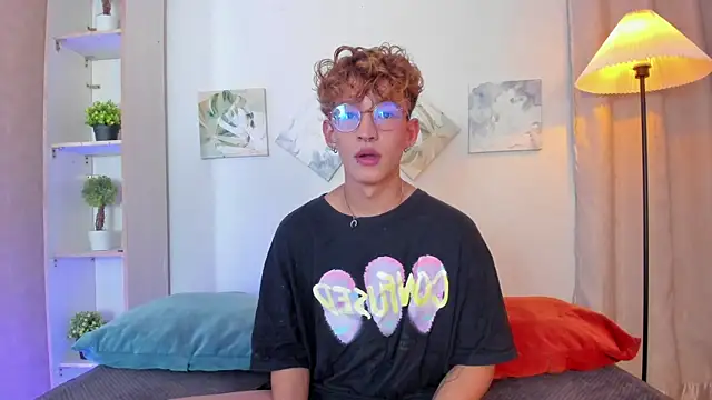 Snapshot of iiangel_ chatting on December 2025 03:15:02 AM iiangel online show from December 2025 03:15:02 AM