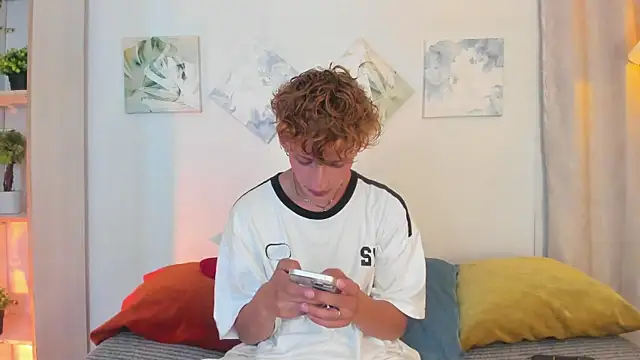 Snapshot of iiangel_ chatting on January 2026 03:01:02 AM iiangel online show from January 2026 03:01:02 AM