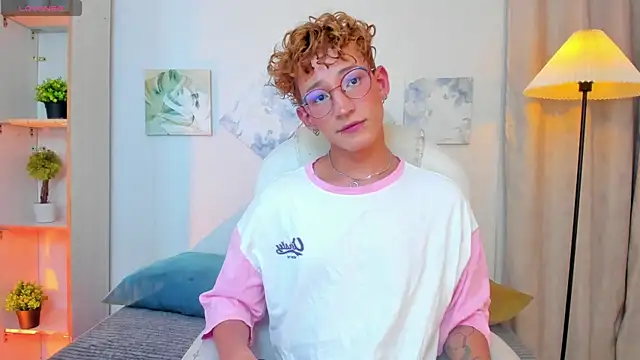 Snapshot of iiangel_ chatting on January 2026 03:23:02 AM iiangel online show from January 2026 03:23:02 AM