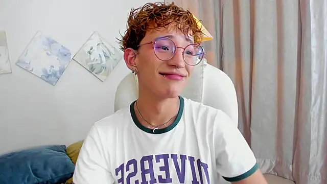 Snapshot of iiangel_ chatting on February 2026 03:34:02 AM iiangel online show from February 2026 03:34:02 AM