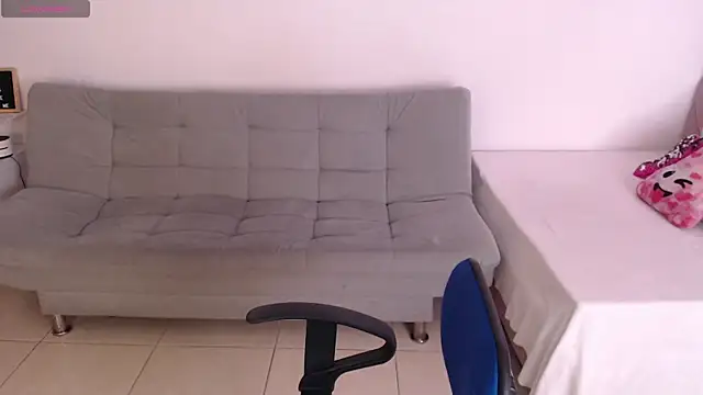 emily-777 online show from December 2025 06:26:01 PM