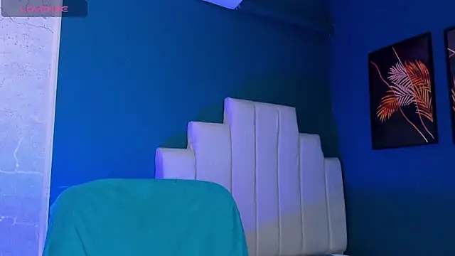 Allex Cano online show from October 2025 09:23:02 PM