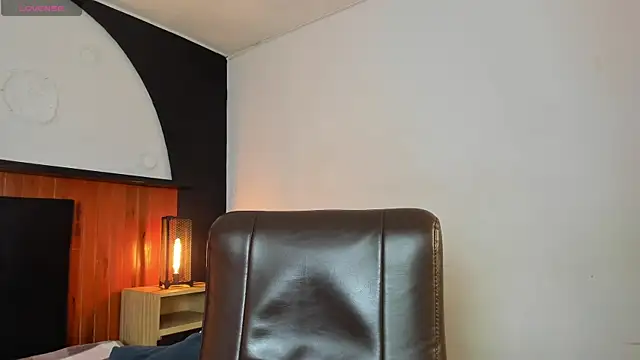 Allex Cano online show from March 2026 03:25:01 AM