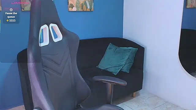 Zamira Taylor online show from October 2025 11:52:02 PM