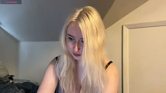 ashisscene online show from November 2025 09:32:01 PM