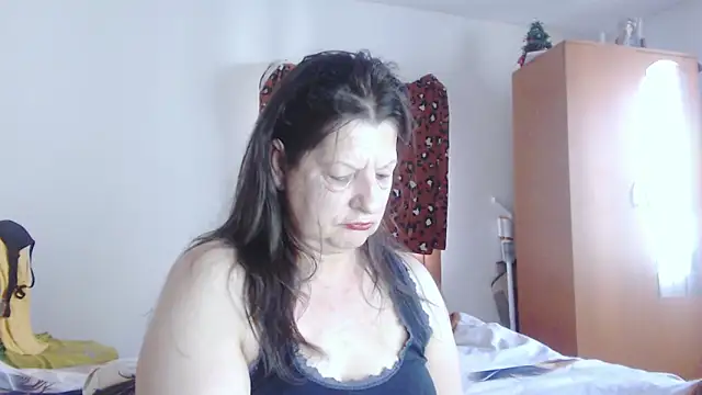 Snapshot of ExtasyMature chatting on June 2026 05:25:01 AM ExtasyMature online show from June 2026 05:25:01 AM