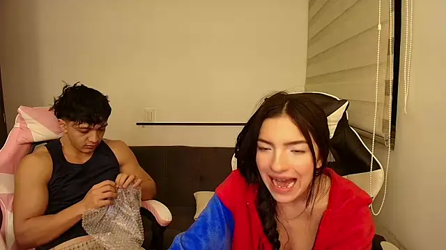 DesireLuxe online show from November 2025 07:20:02 AM