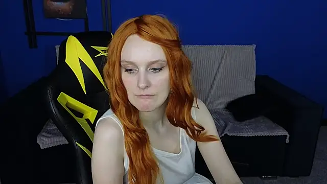 Snapshot of KristinMoore chatting on March 2025 03:16:02 PM KristinMoore online show from March 2025 03:16:02 PM