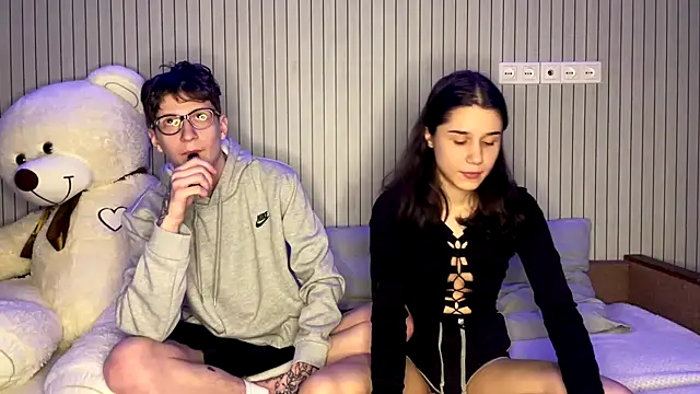 baby lesi online show from March 2026 04:57:01 PM