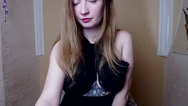 Snapshot of faiirylight chatting on March 2025 01:41:01 PM faiirylight online show from March 2025 01:41:01 PM