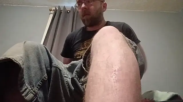 taterae online show from April 2026 11:33:02 PM