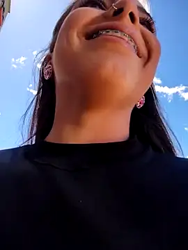 Mandysexycute online show from November 2025 05:14:02 PM