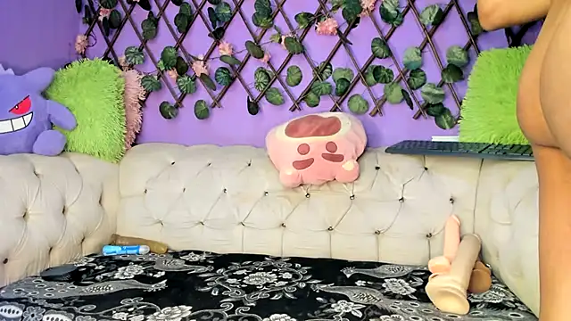 amydelahozgomez online show from September 2025 06:02:02 AM