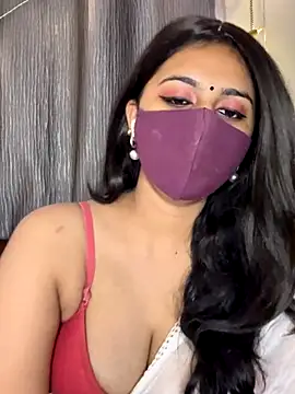 Dishasarmaa05 online show from October 2025 10:32:02 PM