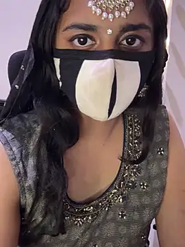 Dishasarmaa05 online show from March 2026 04:33:01 PM