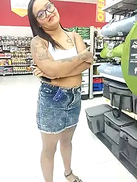 Snapshot of Kassie_Greys chatting on February 2025 10:37:01 PM Kassie Greys online show from February 2025 10:37:01 PM