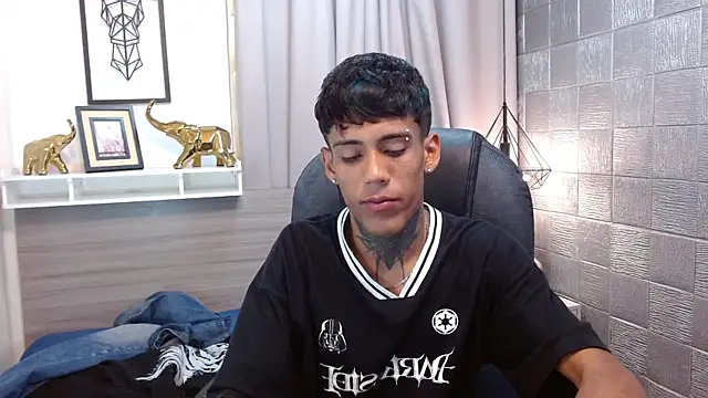 RyanKing19 online show from October 2025 03:25:02 AM