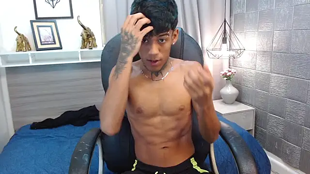 RyanKing19 online show from October 2025 08:12:01 AM