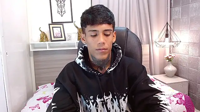 RyanKing19 online show from October 2025 04:13:01 AM