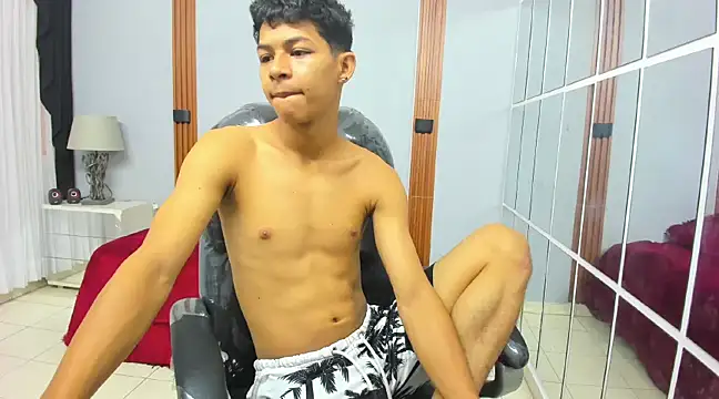 leslieanddrako online show from March 2025 10:32:01 PM