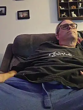 Smallone327 online show from March 2026 07:37:02 AM