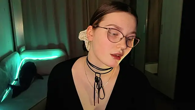 milliedoll online show from March 2026 04:36:01 PM