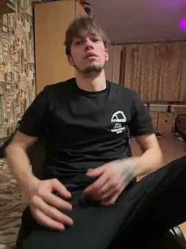 Snapshot of frama666 chatting on February 2025 05:53:02 PM frama666 online show from February 2025 05:53:02 PM