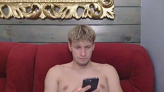 Snapshot of frama666 chatting on September 2025 07:28:01 PM frama666 online show from September 2025 07:28:01 PM