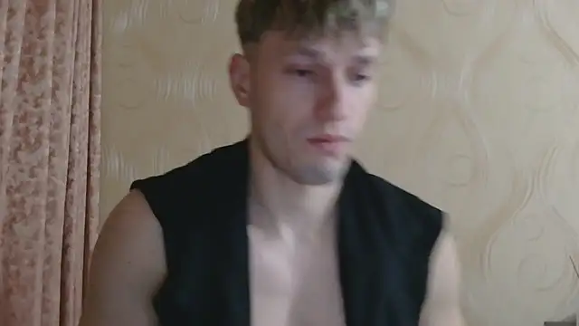 Snapshot of frama666 chatting on October 2025 11:06:02 PM frama666 online show from October 2025 11:06:02 PM