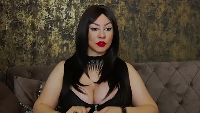 MistressAmberCrost online show from October 2025 06:17:01 AM