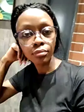 Snapshot of xxTatiannaxx chatting on May 2026 02:03:02 PM xxTatiannaxx online show from May 2026 02:03:02 PM