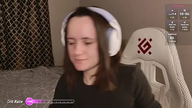 Luna Loveee online show from February 2026 03:55:02 AM