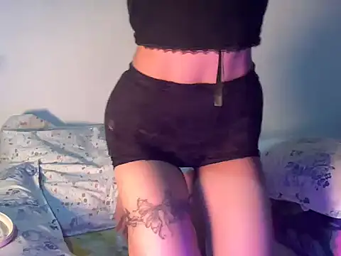 Snapshot of _luckylips chatting on March 2026 06:23:01 PM luckylips online show from March 2026 06:23:01 PM