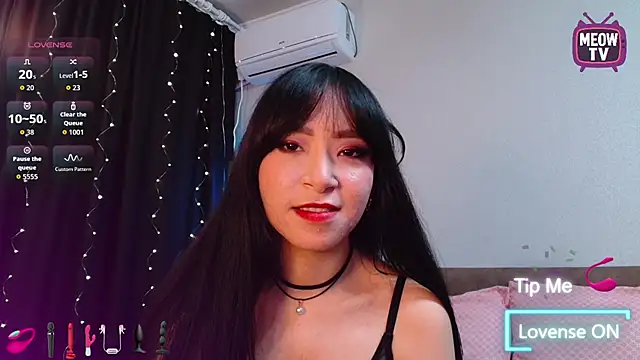 miyakimi0101 online show from October 2025 11:58:01 PM