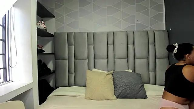 Natasha rose   online show from September 2025 09:04:01 PM