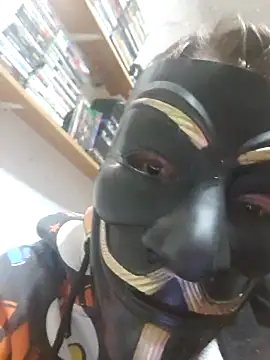 Snapshot of Zsikti900 chatting on February 2025 07:59:02 PM Zsikti900 online show from February 2025 07:59:02 PM